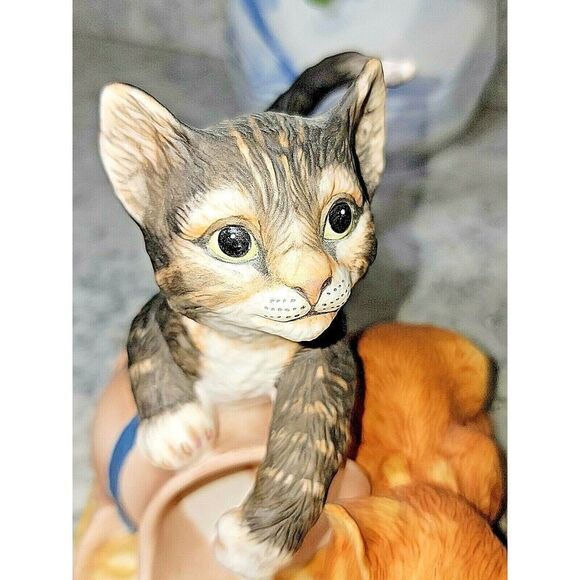 Mischief By Gail Ferretti Figurine Kittens Spilling‎ Milk 1986 Franklin Mint VTG - Picture 7 of 8